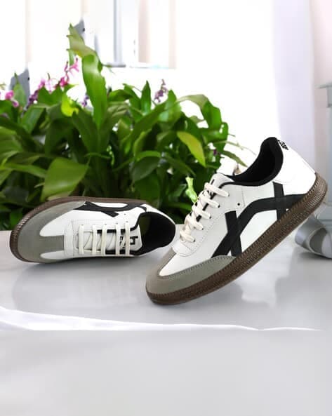 Men Round-Toe Casual Shoes with Lace Fastening